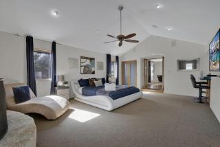 406 Lodge-A: Hot-Tub & 2 Blks to Main St - Fredericksburg - 9