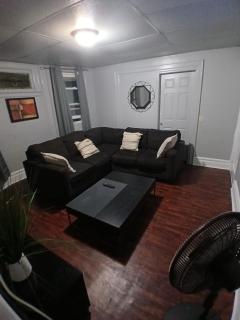 Z & Z APARTMENt 4 - Newark - 4