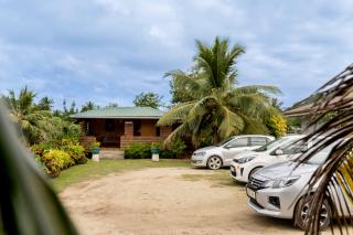 Fare miti access private white sand beach - Moorea - 9