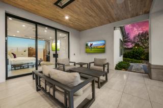 Palm Villa- Luxury 7 Bed, Pickleball, Volleyball, Golf - Indio - 6