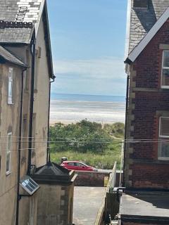 St Annes Spacious Apartment - St Anne's-on-the-Sea - 4