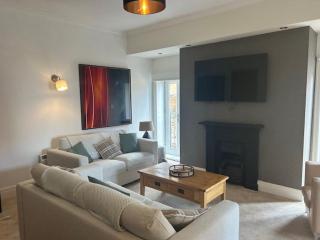 St Annes Spacious Apartment - St Anne's-on-the-Sea - 1