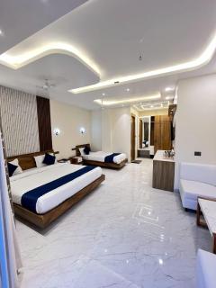Hotel Buransh inn Ghugtani secret Waterfall Road Tapovan Rishikesh - 3