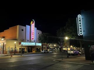 Tolle Haus: W/Pool & Firepit-Walk to Schlitterbahn, Comal Chutes & Downtown! - New Braunfels - 4