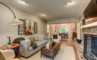 Creek View Villa - Full kitchen cozy fireplace Wifi golf course views - Holcomb - 3