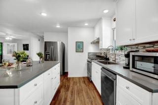 Gorgeous Bluebonnet House with Deck and Fire Pit - Fredericksburg - 2