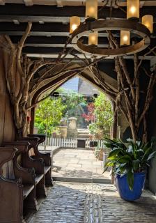 The Crown at Shipton - Shipton under Wychwood - 1