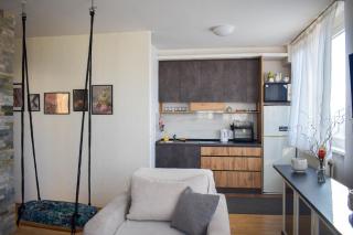 Swing and Mirror Apartments - Sarajevo - 9