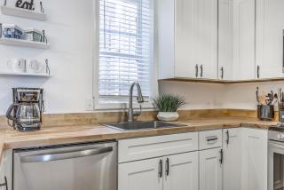 Hidden Gem | JZ Vacation Rentals - Tower Grove - 9