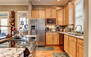Deer Valley - Soak in the Hot Tub Sip Wine Fireside Play Golf - 2