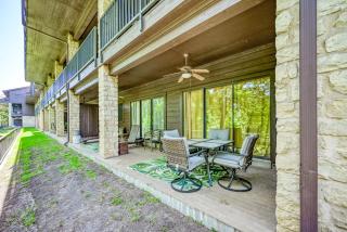 Luxurious Riverfront Condo Just 1 Blk to Schlitterbahn! - New Braunfels - 1