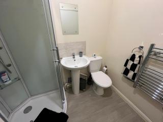 2 Bedroom Apartment in Swindon Town Centre - Swindon - 1