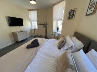 2 Bedroom Apartment in Swindon Town Centre - Swindon - 7