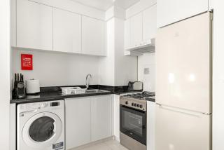 Modern JVC Studio with Pool Gym and Easy Access to Attractions - 5