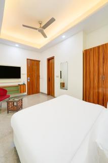 Hotel Ullasapurna - Noida - 3