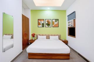 Hotel Ullasapurna - Noida - 1