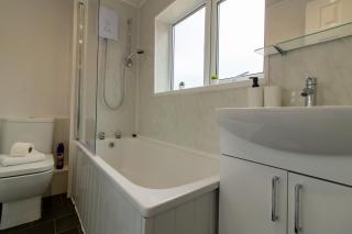 5 Bedrooms Eastbourne-Luna Apartments - Newcastle upon Tyne - 2