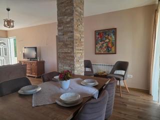 Wildstone Krusi - Pool & Apartments 1 - 3