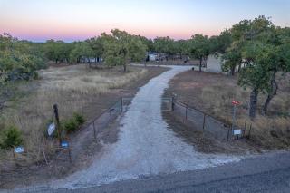 Viognier: Pet friendly, Hot-tub, 10-Mins to Downtown! - Fredericksburg - 4