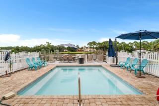 Beach Bay Getaway! Bayfront 4BR 4BA House Sleeps 12 Private pool Boat dock - 4