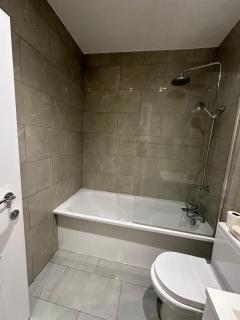 En Suits room with your own bathroom and toilet - Londra - 3