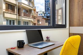 Two Stylish 1BD Apartments with Desk in Karshiaka by Flat Manager - Plovdiv - 1