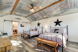 Stargazing Retreat at Lone Star Cottage - Tivydale - 8