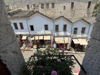 Submarine 105 Rooms - Gjirokastra - 4