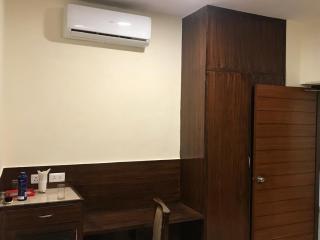 Hotel Rajmahal Inn - Gurgaon - 9