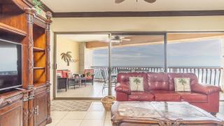 Sunset Serenity Relaxing Oceanfront Condo - 7