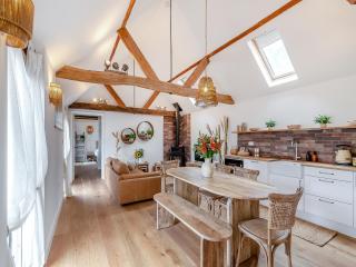 Weston Cottage - Uk50016 - Send - 6