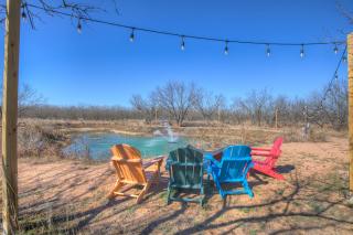 Sundance Studio w/Hot Tub&Grill - Fredericksburg - 3