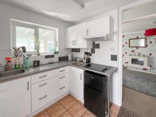Beach Bungalow - Bognor Regis - 6