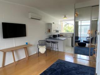 Brighton Beachfront Esplanade Studio Apartment - Brighton - 4