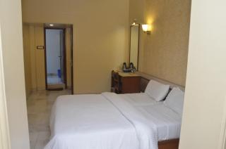 Hotel Ashray International, Sion - Near BKC - Bombay - 6