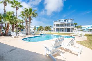Palm Breeze - Ocean Views, Golf Cart, Game Room! - 7