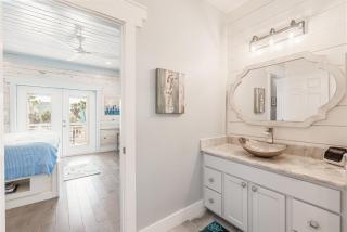 Palm Breeze - Ocean Views, Golf Cart, Game Room! - 1