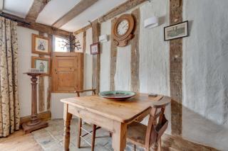 Winter Cottage, Clare - 5