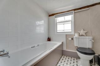 Winter Cottage, Clare - Clare - 2