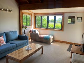 Dara Vineyard Cottage - 2