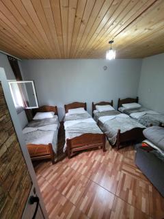 Guest House Emanueli - Tropojë - 1
