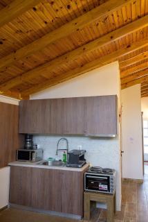 Hera Comfy And Spacious House Near The Airport - Áyios Spirídhon - 4