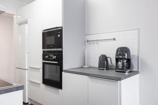Cozy Nordic Home-Central Stay - - 5