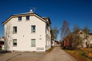 Guestly Homes - Spacious 1BR Apartment with Separate Guest Room - Boden - 2