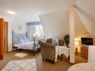 Charming Apartment in Weißenbrunn near Forest - Weißenbrunn - 6