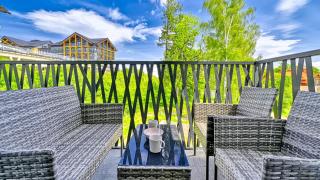 Pine Apartments, Sun & Snow - 5