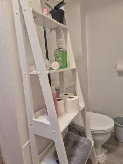 Glams unique one bedroom apartment - Moffat - 8
