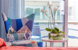 Nicholas Color Hotel - 9