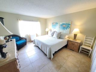 Pelican Inlet A206 - 6