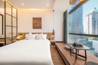 Huayi Boutique Hotel (Chongqing Jiefangbei Pedestrian Street Branch) - Chongqing - 0